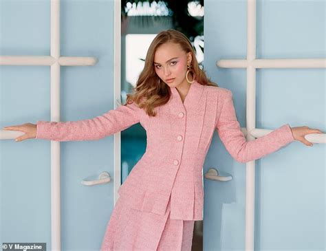 Vanessa Paradis lookalike daughter Lily Rose-Depp is nowhere near done turning heads for her new HBO series, and this new snapshot shows shes coming into 2023 as confident as ever. . Lily rose topless